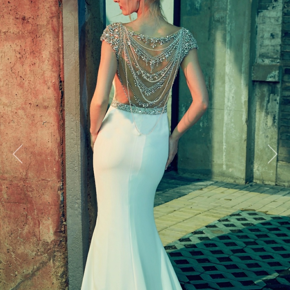 Calla Blanche Wedding Gown - Picture 4 of 8